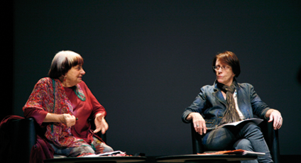 Photographie de Agnès Varda ainsi que Jackie Buet