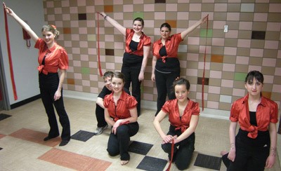 Photographie de la troupe de danse.