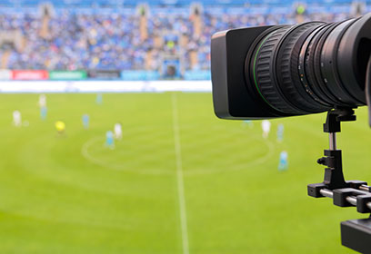 Caméra dirigée vers un terrain de soccer