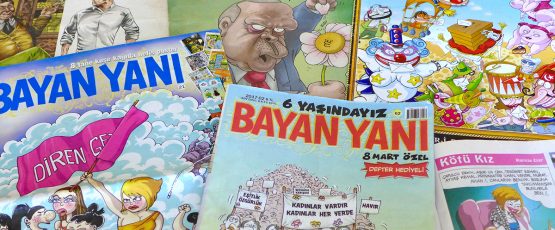 Photographie de plusieurs magazines Bayan Yani.